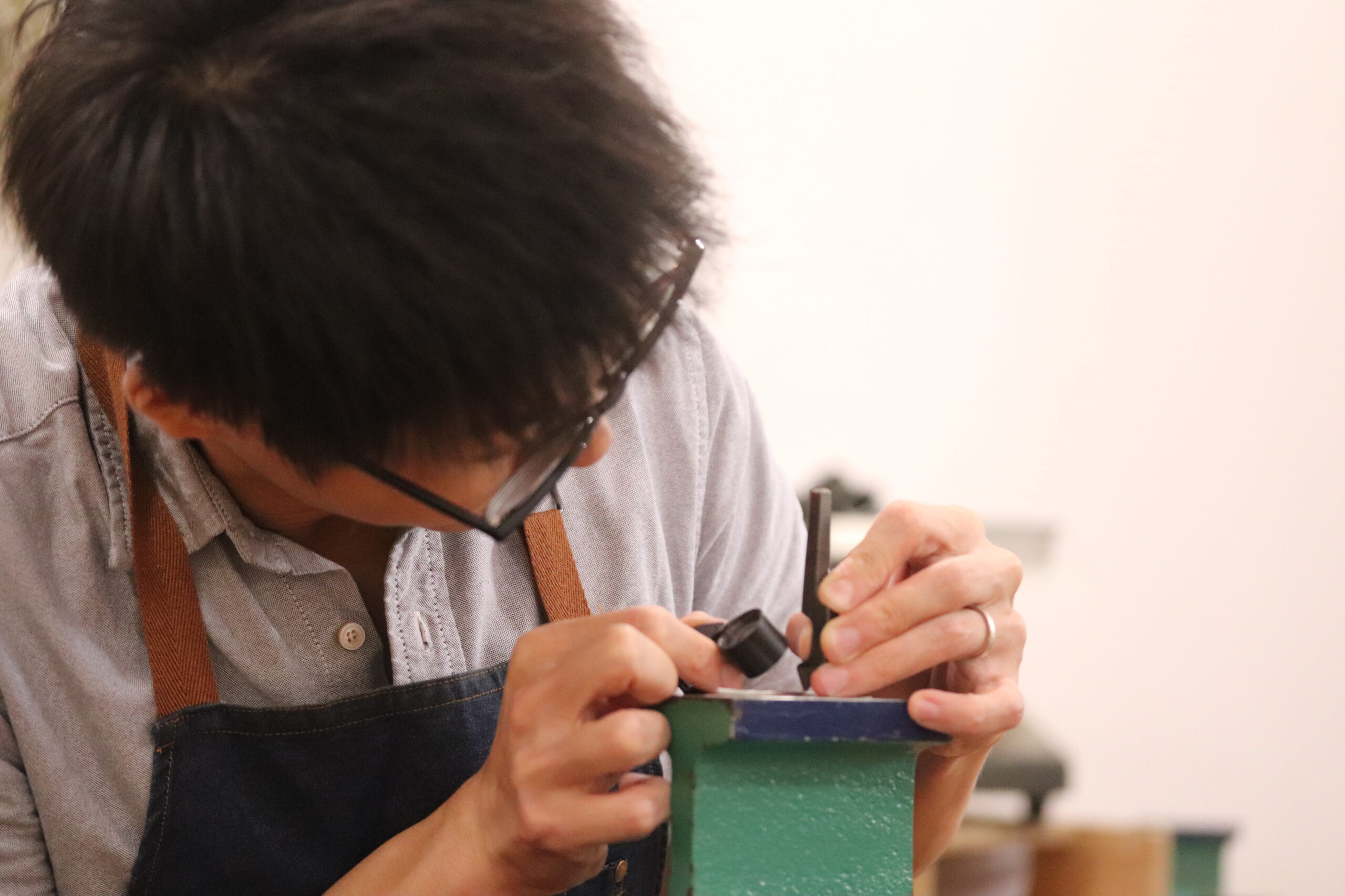 C's Engagement Ring Making Class - Engraving