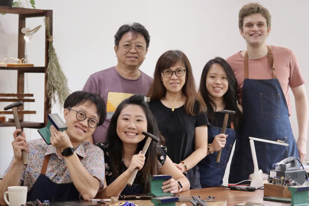 Customer’s Story – Together in Love: A Family’s Shared Wedding Band Workshop