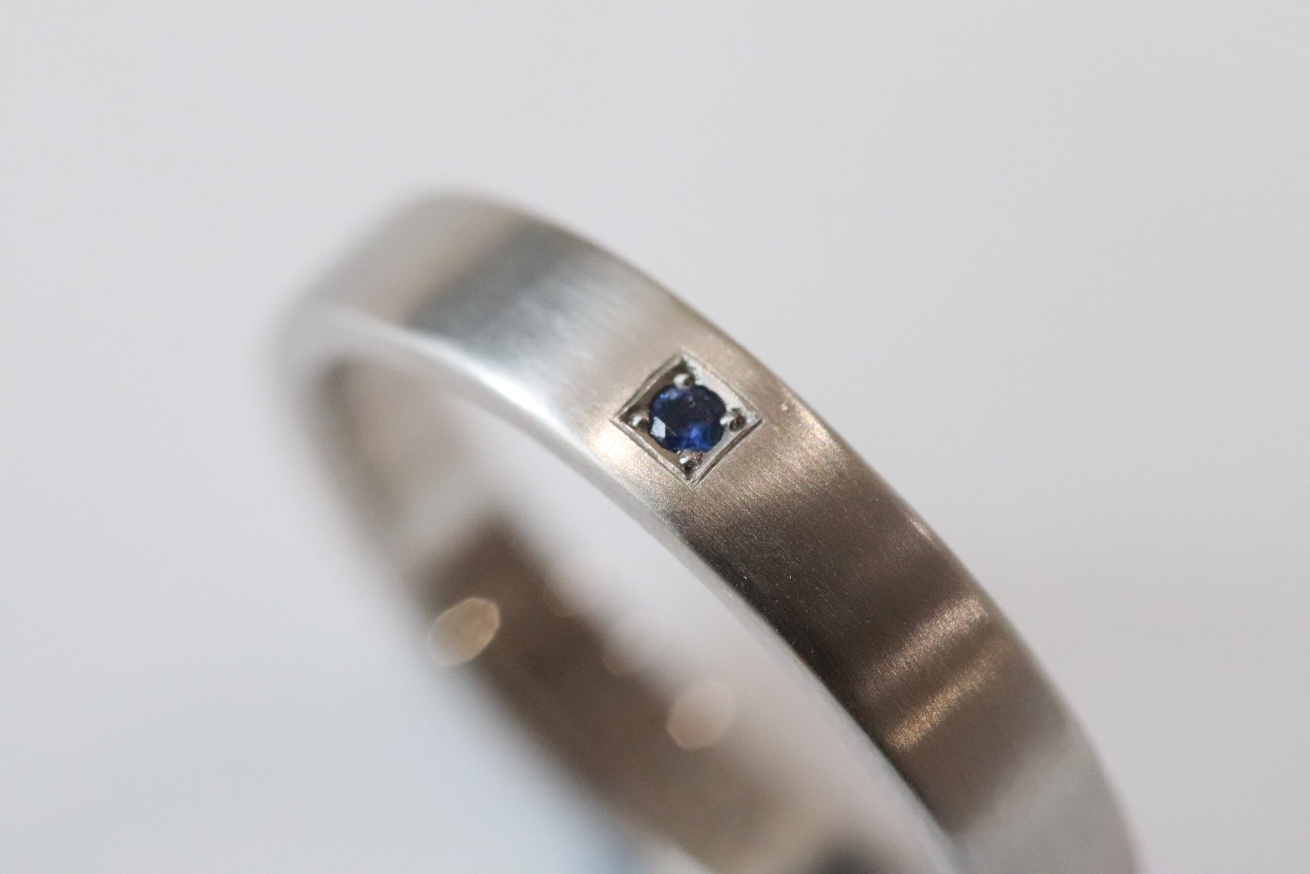 Melee Stone Setting - Bright Cut