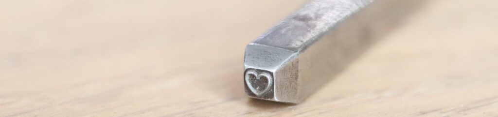 kobo-jewellery-web-engraving-heart-stamp