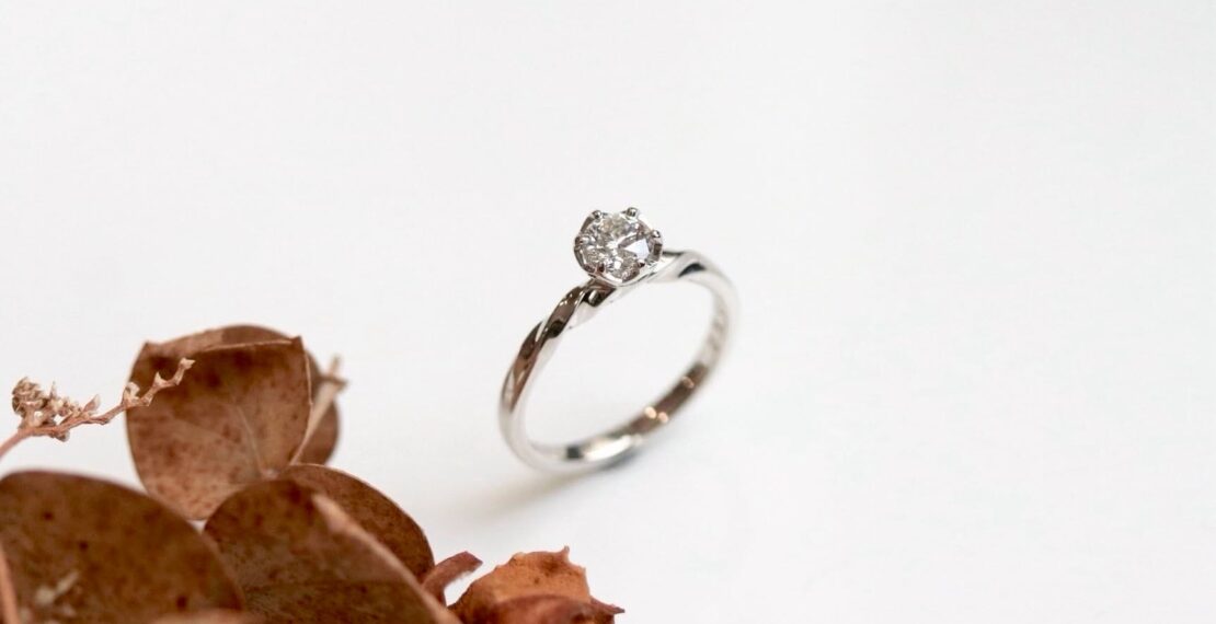kobo-jewellery-solitaire-engagement-ring