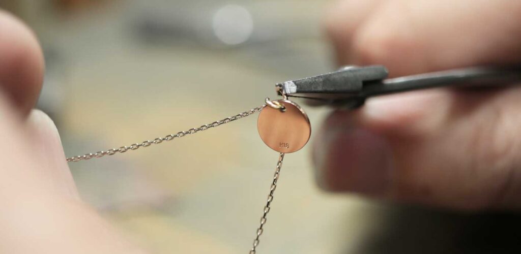 KOBO Hasu 18K Necklace Making Class