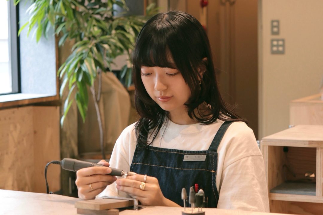 Junior Artisan — Saki san