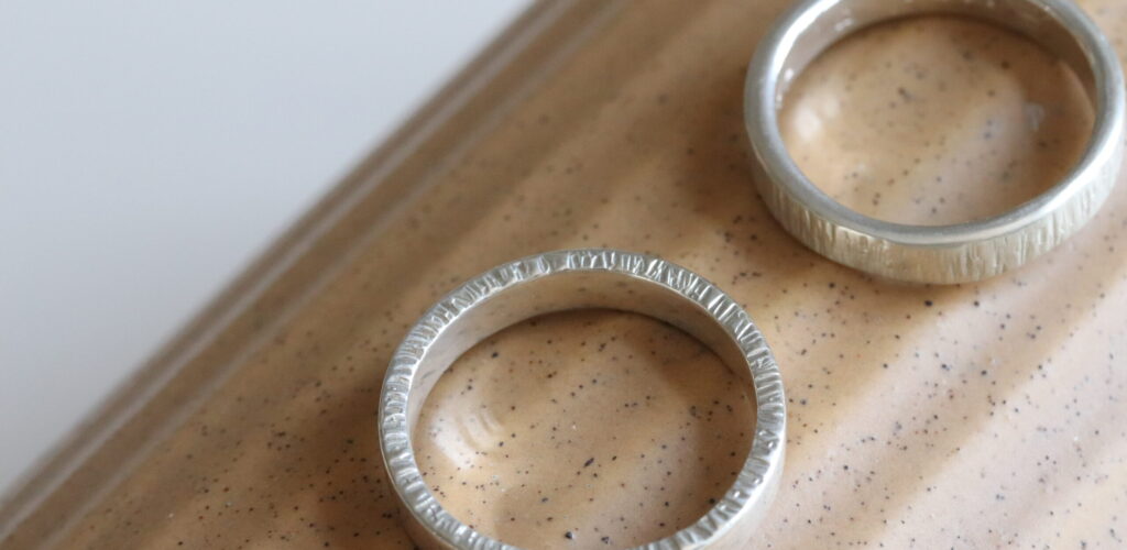 Momo Ring — Textured Rims