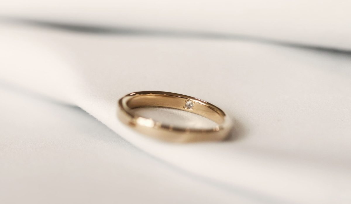 Moonstone Secret Stone on a K18 gold ring kobo-jewellery-moonstone-k18-gold-ring